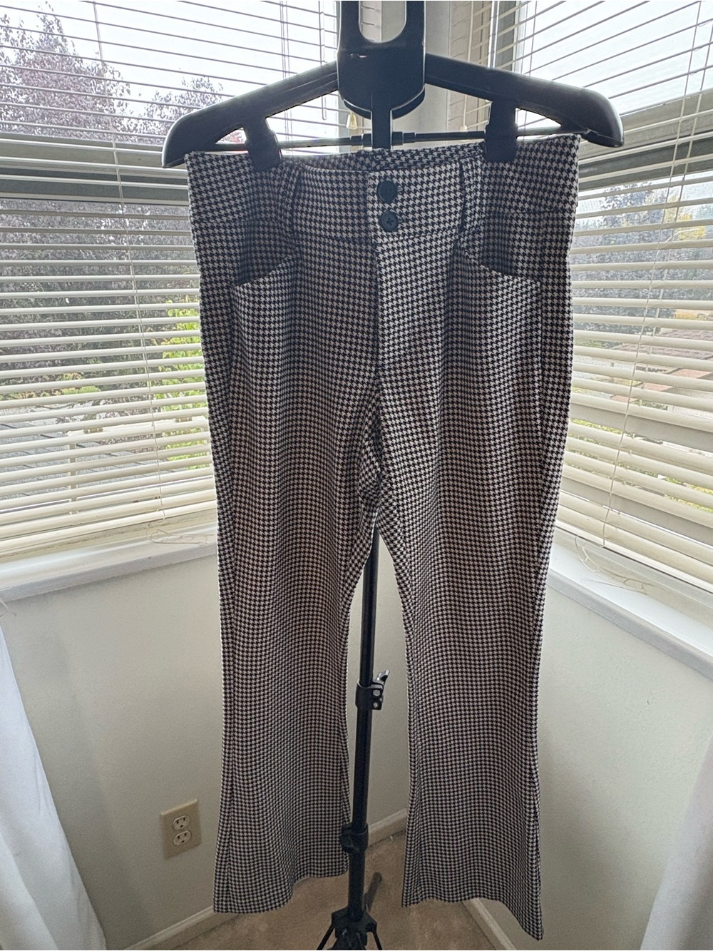 Torrid Black & White Houndstooth Mid-Hi Rise Flare Pants